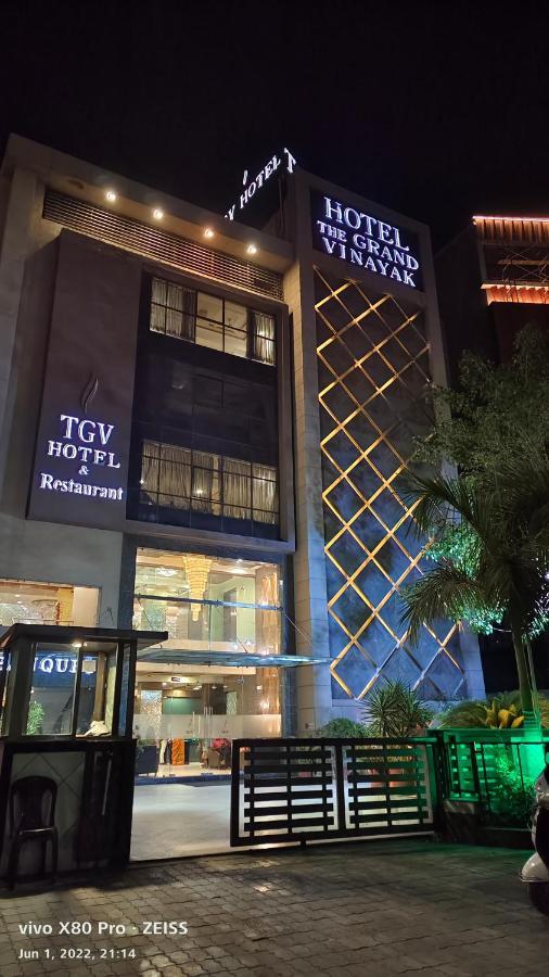 Tgv Hotel Amhedabad Dış mekan fotoğraf